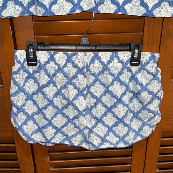 Adorable Roller Rabbit Blue and White Pajama Set - Picture 6 of 15